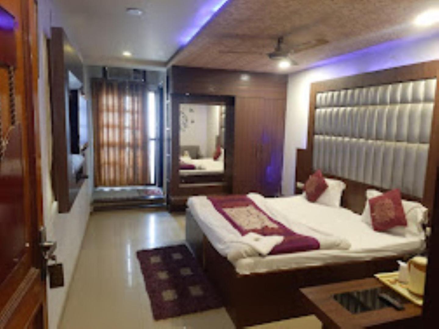 The Gagan Plaza Hotel Kanpur Eksteriør billede
